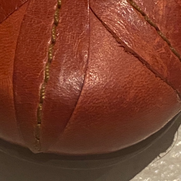 Born red leather ballet flat. Sz 6.5 - Picture 12 of 16